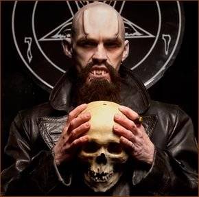 مشاجرة في حفل تنكري لعبدة الشيطان بأحد فنادق الشميساني