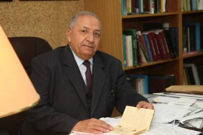 محمد عدنان البخيت: ماتت عماتي حزينات لانهن لم يرينني في سيارة ذات نمرة حكومية