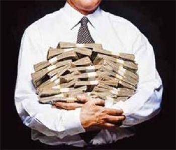 ثمانيني يتهم سائق أجرة على جسـر الملك حسين بالهروب بمليون دولار كانت بحوزته