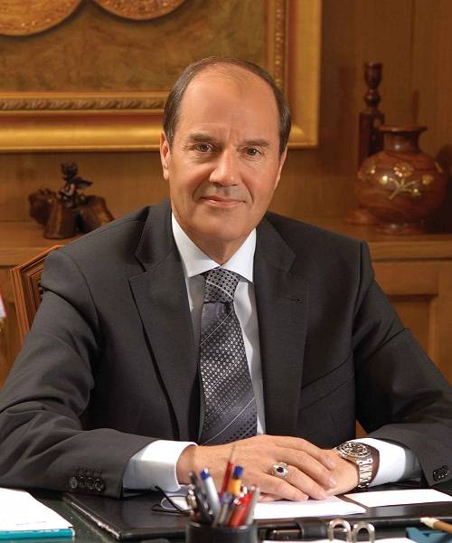 معالي مروان عوض حسم أمره في البنك الأهلي .. قصة في دائرة الذهن العقلي