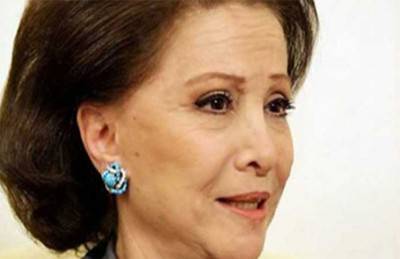 زوج فاتن حمامة يحتفل بعيد ميلادها أمام قبرها