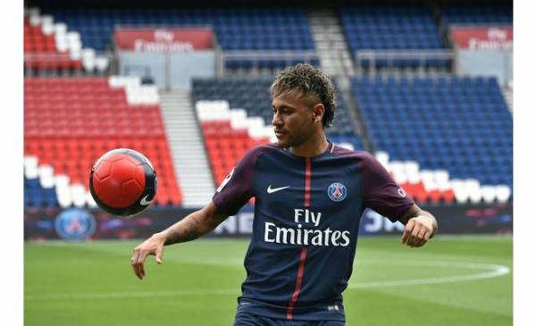 صفقة القرن :نيمار سيتقاضى يورو عن كل ثانية يعيشها بعد الآن