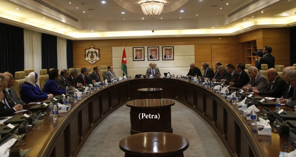 رئيس الوزراء يلتقي رؤساء الجامعات الأردنية