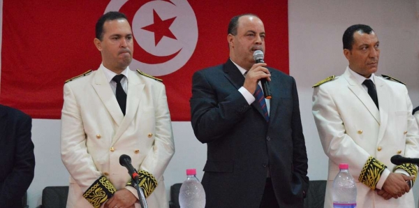إحالة وزير داخلية تونس السابق إلى السجن بتهمة التآمر على أمن الدولة