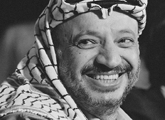 الفلسطينيون يحيون الذكرى 13 لرحيل ياسر عرفات