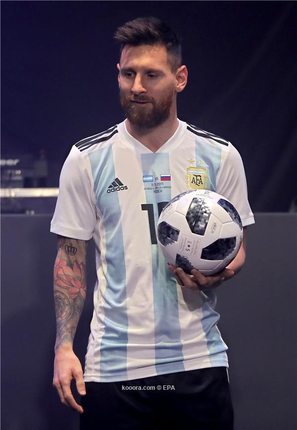 ميسي يعلق على الكرة الرسمية لكأس العالم
