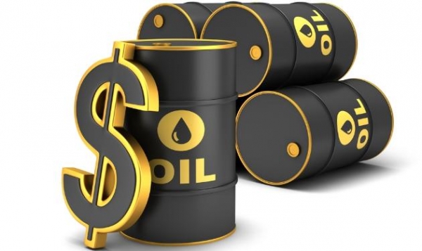 أسعار النفط الخام تتراجع عالميا