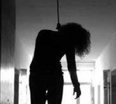 انتحار فتاة شنقاً في الهاشمي