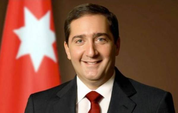 ليس دفاعآ عن سمير الرفاعي ...