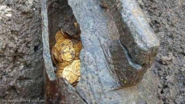 إيطاليا تعثر على الكنز الذهبي لروما القديمة (صور)