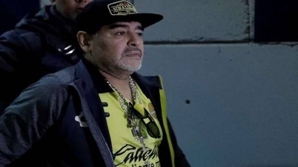 نزيف داخلي يدخل مارادونا المستشفى