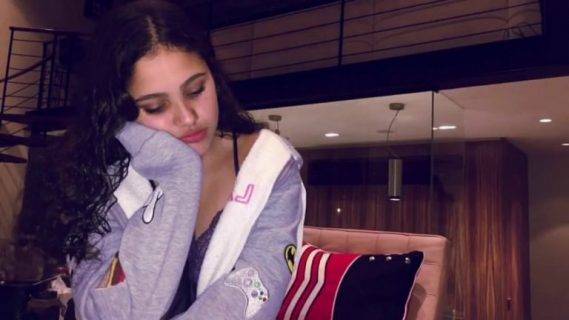 ابنة عمرو دياب تثير الجدل بظهورها مع شاب أجنبي (صورة)‎