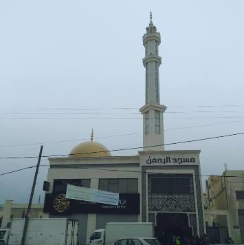 وزير الأوقاف يفتتح مسجد كلفة انشاؤه (800) الف