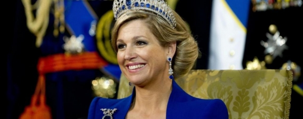 ملكة هولندا تصل إلى عمان