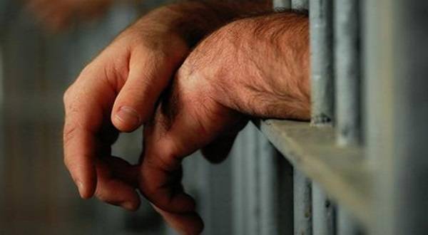 ايقاف ٣ اشخاص لمدة اسبوع على خلفية الاعتداء على طبيبين في البشير