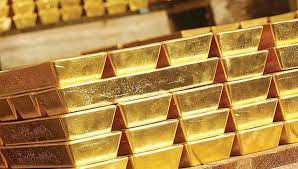 الذهب يتجه لتسجيل انخفاض أسبوعي كبير