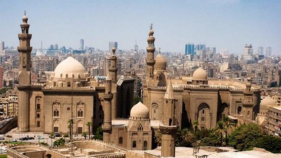 مصر تُعد خطة لفتح المساجد
