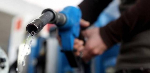 الحكومة تخفض أسعار البنزين تعريفة وتثبت الكاز والسولار
