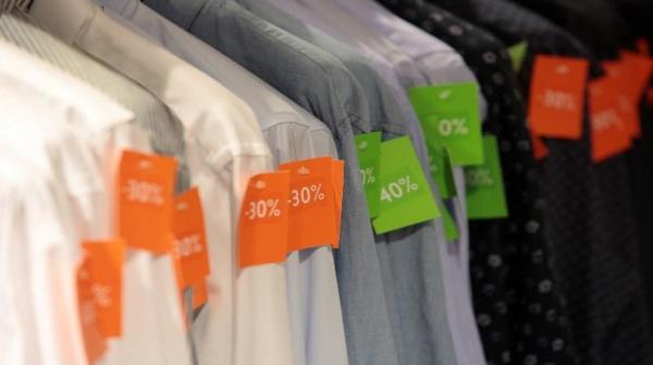 ارتفاع الطلب على الألبسة نحو 30 خلال أسبوع التخفيضات