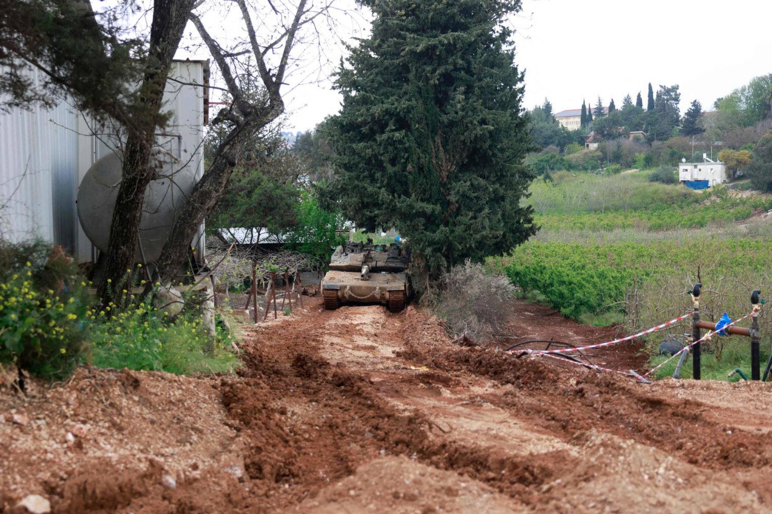 حزب الله ينصب كمينا ‏ضد آلية عسكرية إسرائيلية ويؤكد تدميرها واحتراقها بمن ‏فيها