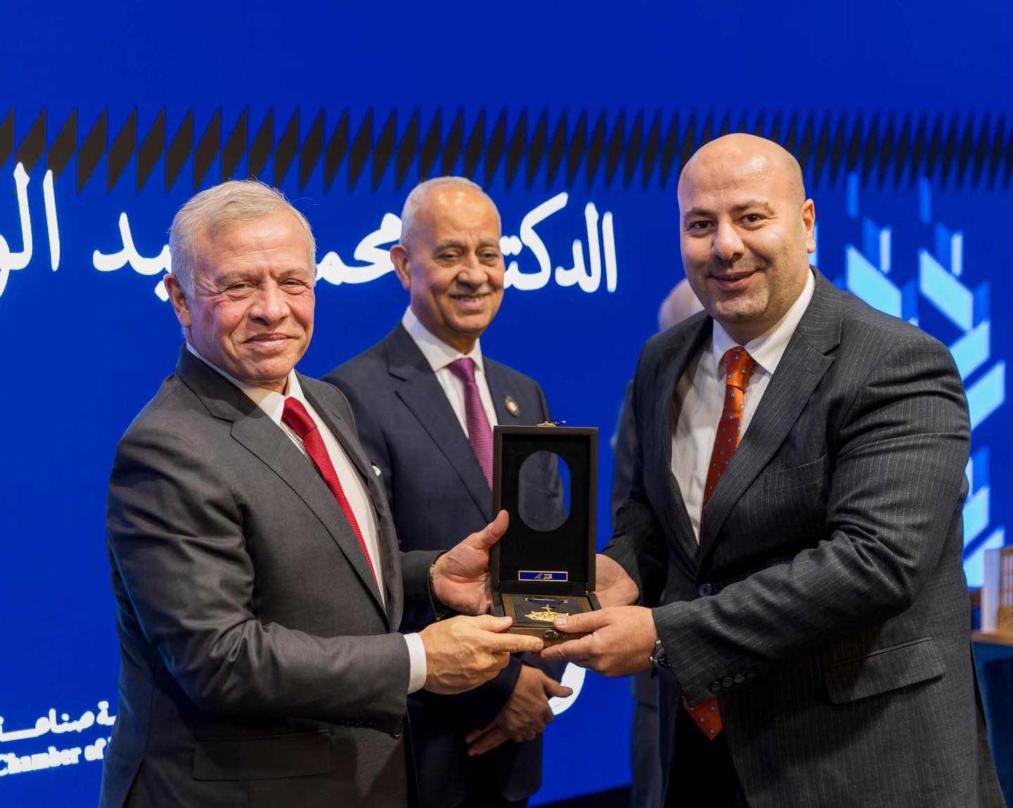 نقابة أستقدام العاملين في المنازل تبارك لمفوض العقبة محمد عبدالودود التكريم الملكي.. تستحقها وبجدارة