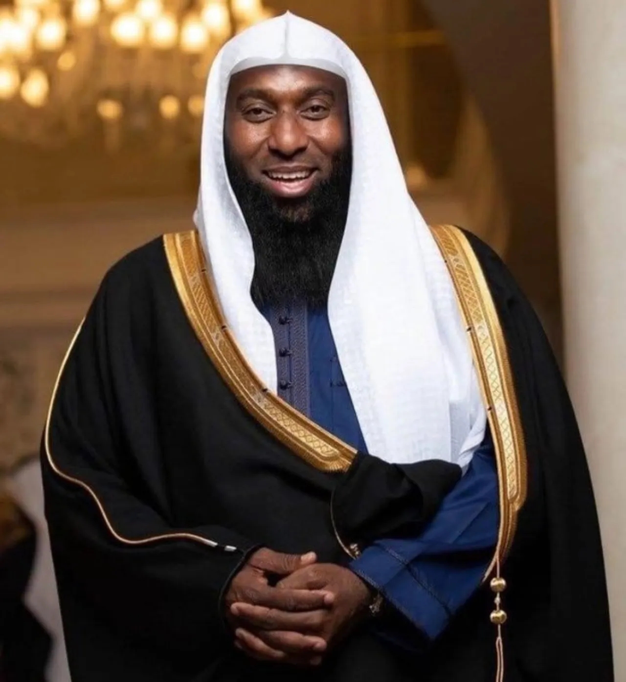 السعودية تخلي سبيل الداعية بدر المشاري.. بعد توقيف لمدة عامين