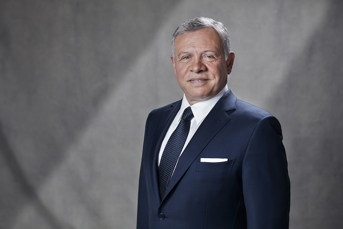 الملك يوجه بإعادة هيكلة الجيش العربي