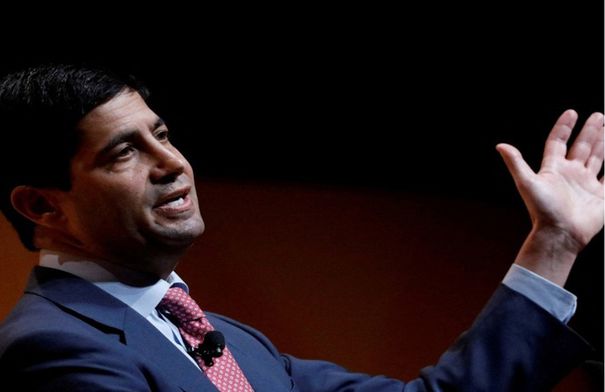 ترامـــب يخــتار وارش لــرئاسة المركزي الأميركي بعد انتهاء ولاية باول