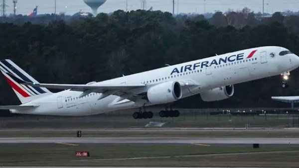 فوضى أمنية بمطار أمريكي .. أردني يثير الذعر ويصعد طائرة بتذكرة ملغاة