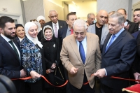 طارق نجل د.فوزي الحموري يفتتح عيادته جراحة الكلى والمسالك البولية بالروبوت