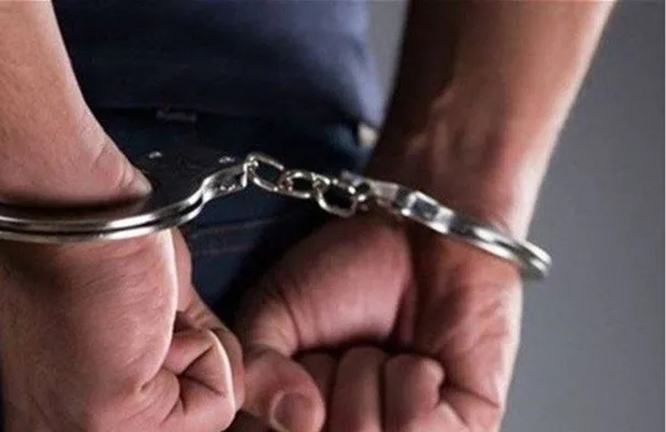 توقيف 3 متورطين بتهريب سيارات إلى مصر وإحالتهم للمدعي العام