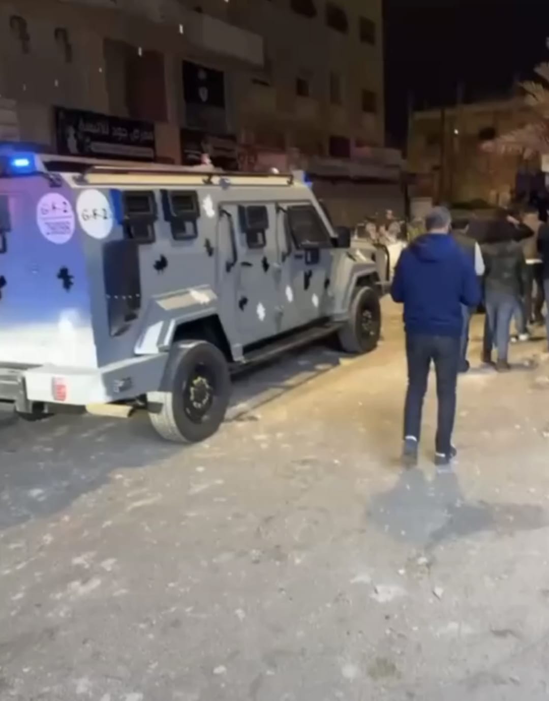 مشاجرة عنيفة في عين الباشا تغلق مثلث المدارس والأمن يتدخل بالمسيل للدموع