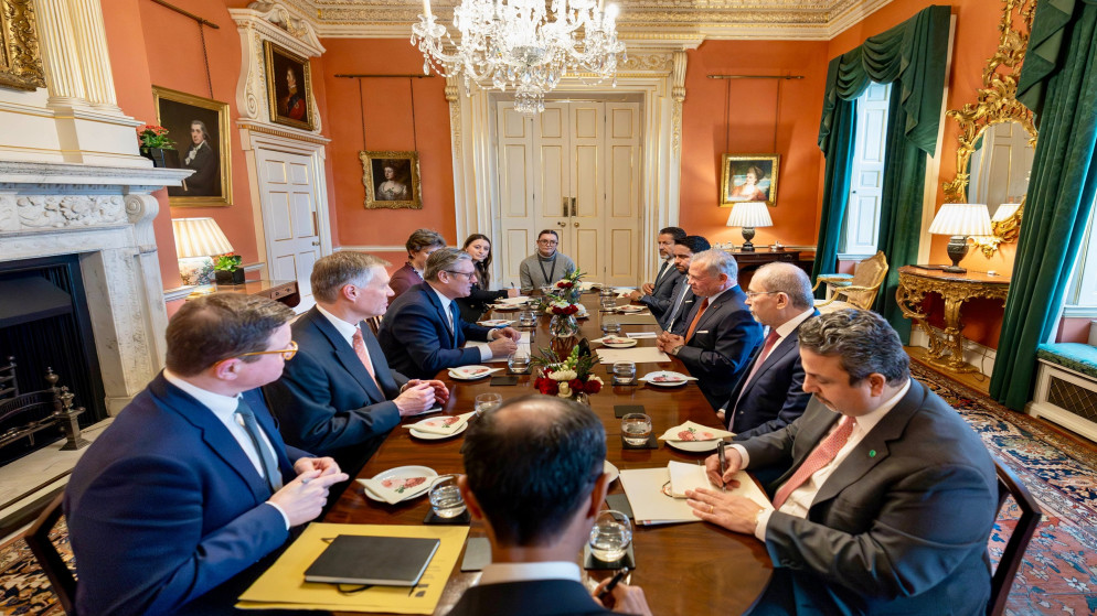 الملك يؤكد لستارمر موقف الأردن الرافض للإجراءات الإسرائيلية في الضفة الغربية