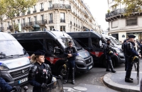 مداهمات تستهدف مدير معهد العالم العربي في باريس على خلفية قضية إبستين