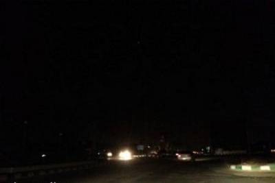 120 سيارة محاصرة بين عي ومؤتة وانقطاع الكهرباء عن الثنية