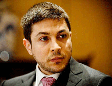 ريبال الاسد : الشعب السوري يطمح إلى الديمقراطية وليس إلى الإمارات الاسلامية !!