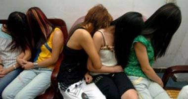 ضبط روسيتين بحوزتهما مخدرات وكرباج لممارسة الدعارة!!