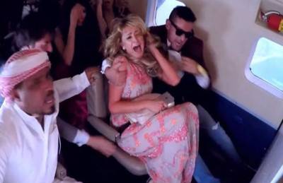 باريس هيلتون تقاضي “رامز واكل الجو”