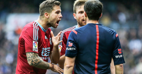 هل يشتكي ريال سوسيداد على حكم المباراة إلى الشرطة؟