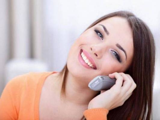 لماذا نرد بكلمة ألو على الهاتف؟