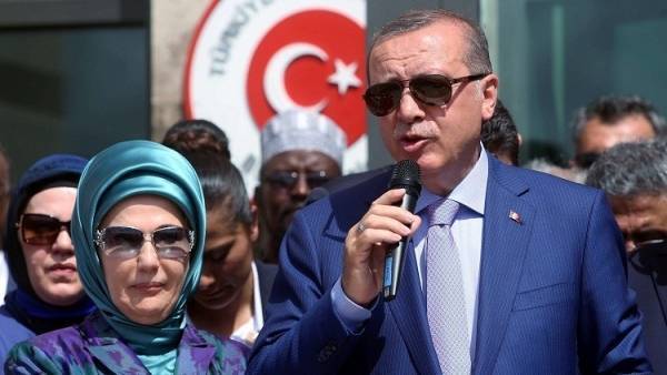 أردوغان يدعو التركيات إلى إنجاب أكثر من ثلاثة أبناء