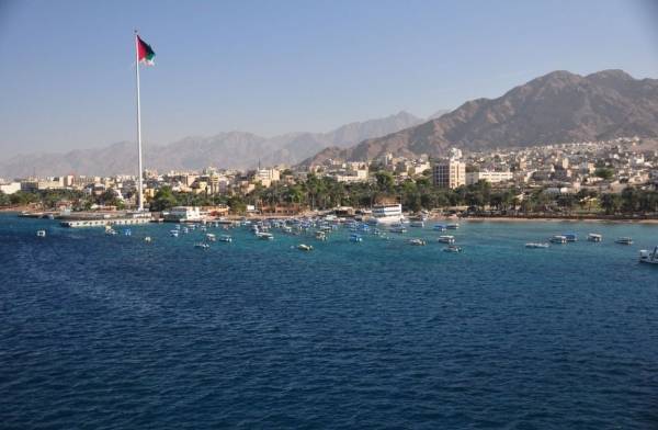 اتفاقية لإنشاء مجمع تجاري ترويحي في العقبة