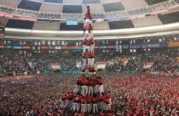 أطول برج بشري في إسبانيا