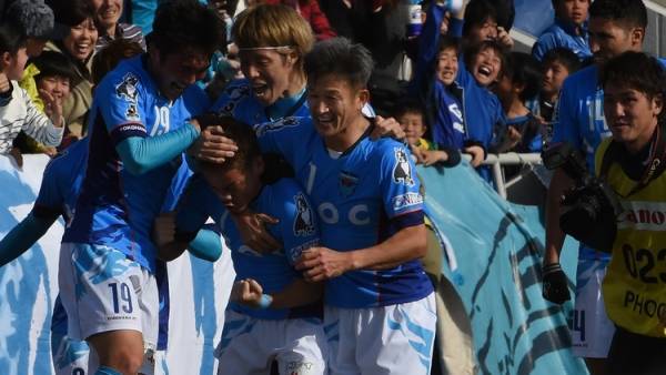 أكبر لاعبي كرة القدم سنا