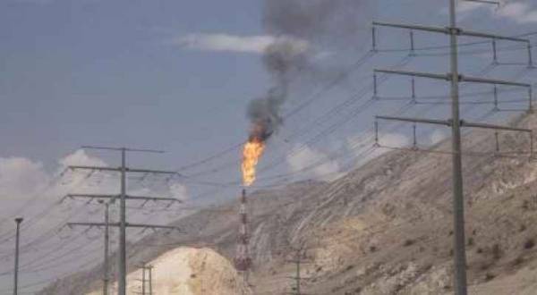 إيران: بدء إنتاج النفط من حقل بارس الجنوبي