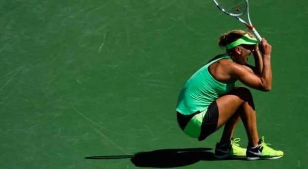 مصنفة 594 تطيح فسنينا من ميامي للتنس