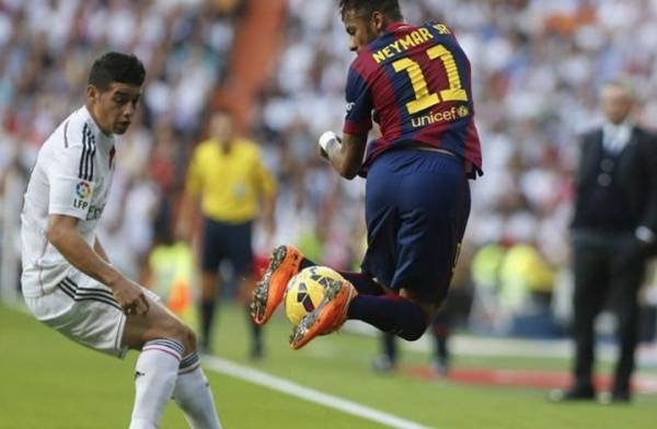 شاهد أفضل 10 مراوغين في تاريخ كرة القدم