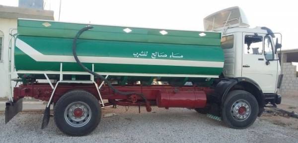مافيات تنكات المياه من يتصدى لهم .. سعر التنك اعلى من البترول في عمان ؟!