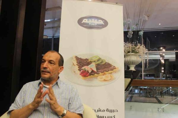 هاني حبيبة يروي تفاصيل قصة نجاح حلويات حبيبة .. وبدايات مؤسسها الحاج محمود حبيبة ..(صور)