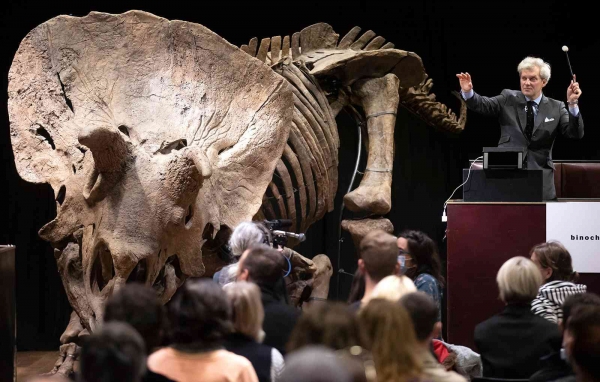 بيع رفات ديناصور في مزاد بأكثر من 7.5 ملايين دولار